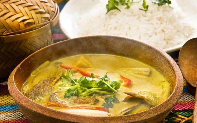 What Does Yellow Curry Taste Like?