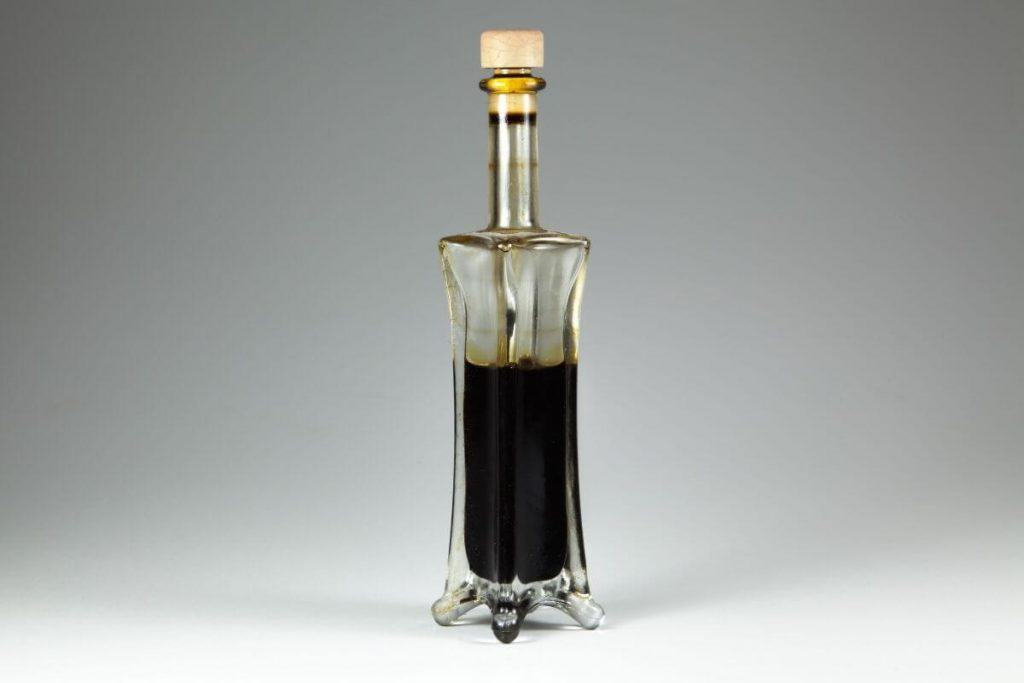 Top 9 White Balsamic Vinegar Substitutes