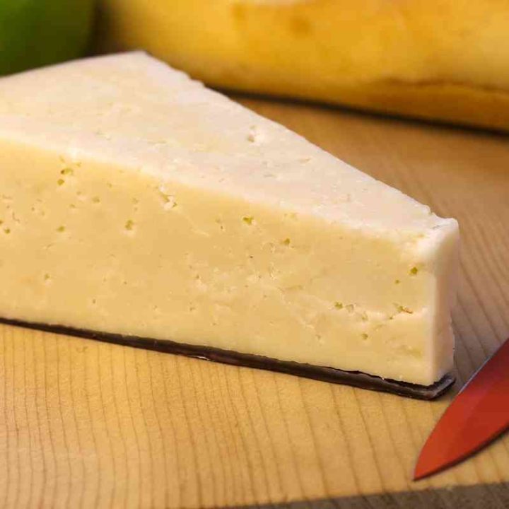 What Does Havarti Cheese Taste Like?