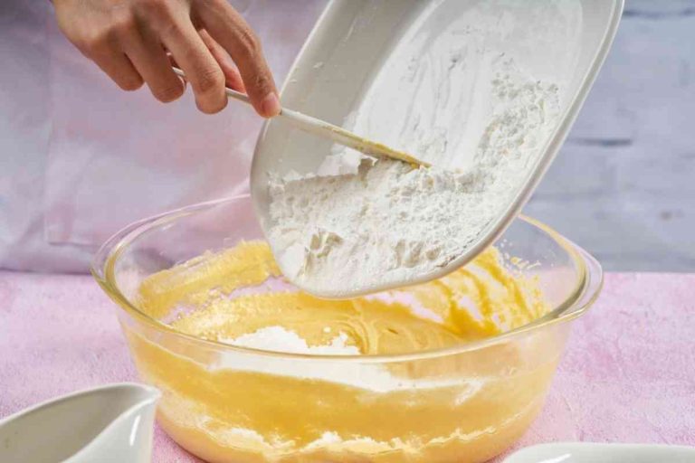 8 Best Heavy Whipping Cream Substitutes