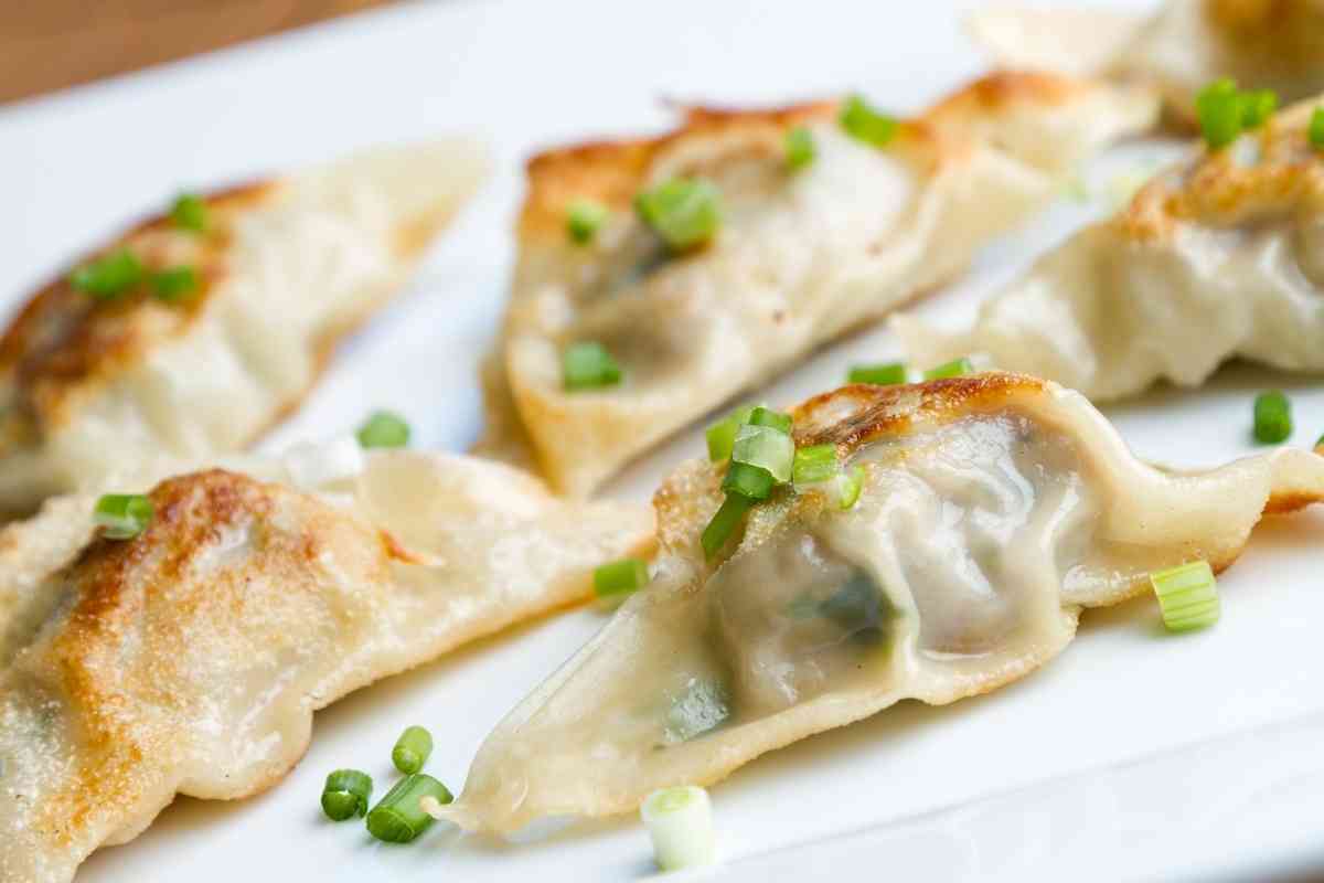 Gyoza Vs Potstickers Key Differences