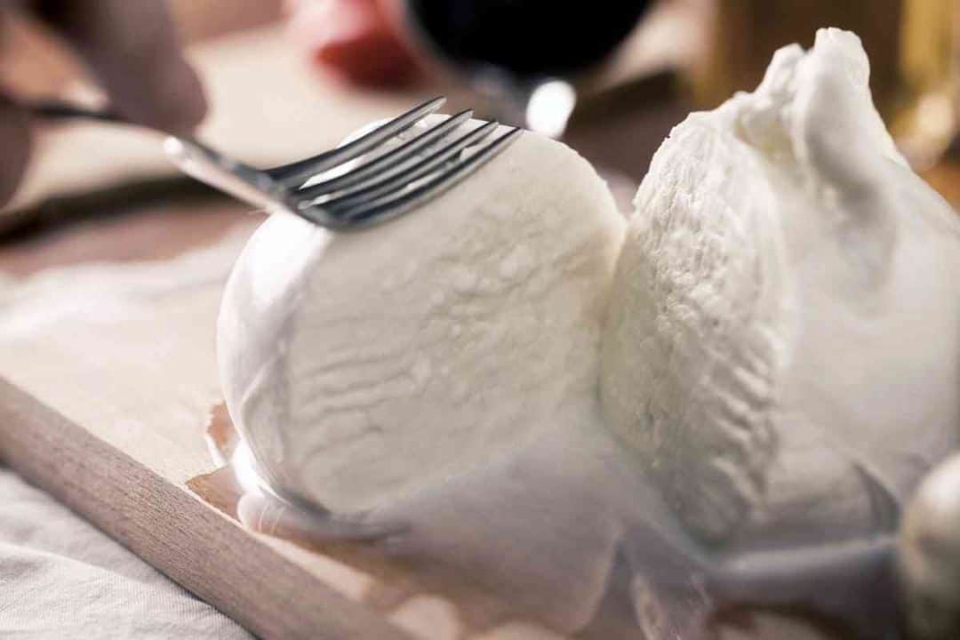 Queso Fresco Vs Mozzarella Key Differences